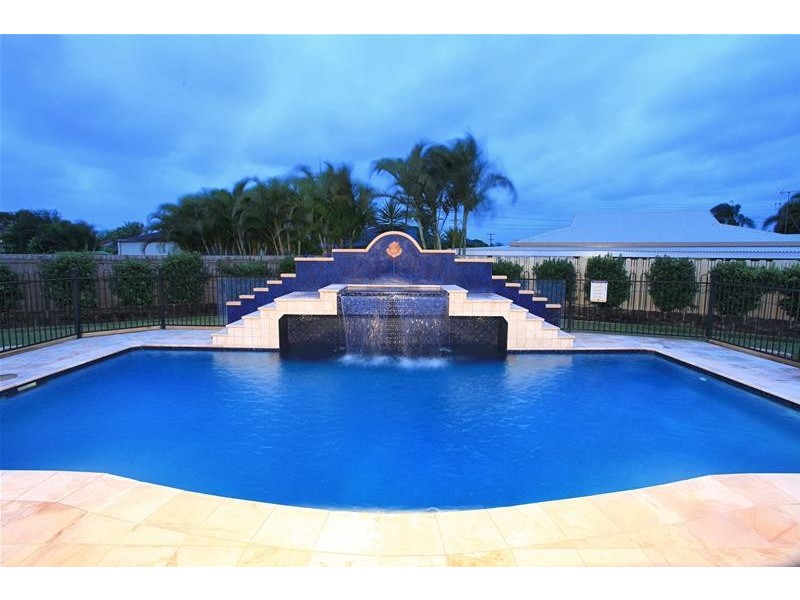 Avenell Heights QLD 4670
