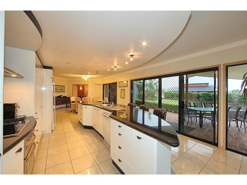 Avenell Heights QLD 4670