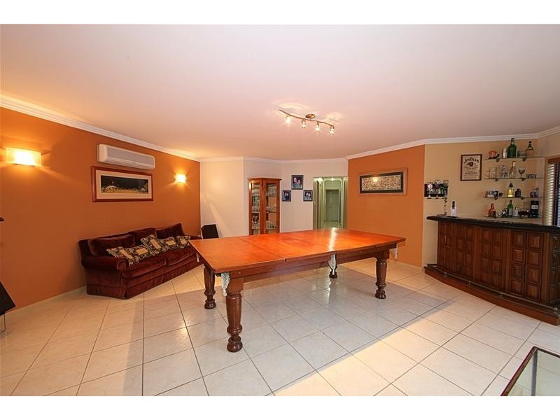 Avenell Heights QLD 4670