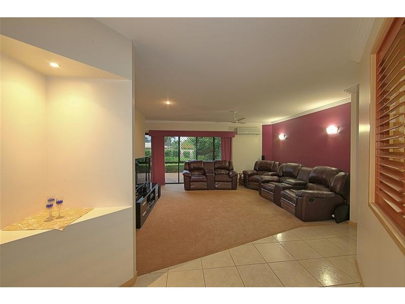 Avenell Heights QLD 4670