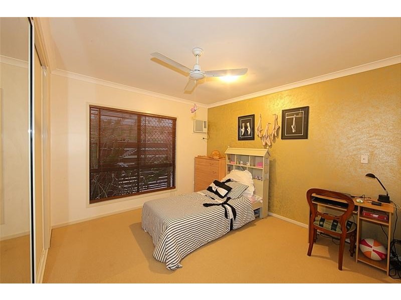Avenell Heights QLD 4670