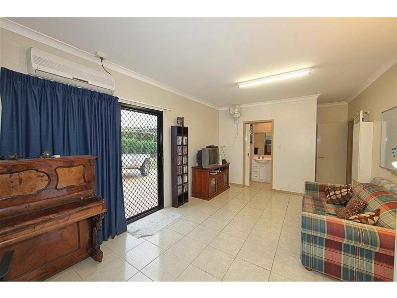 Avenell Heights QLD 4670