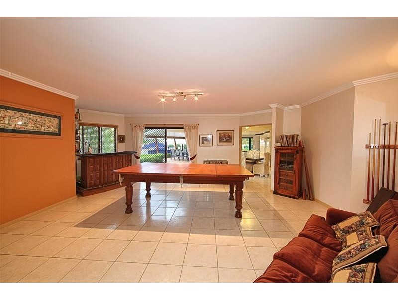 Avenell Heights QLD 4670