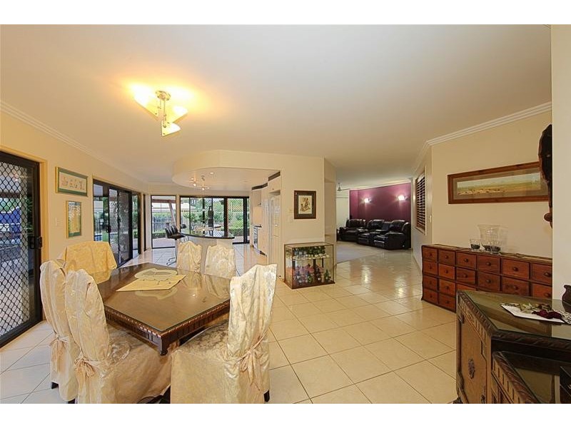 Avenell Heights QLD 4670
