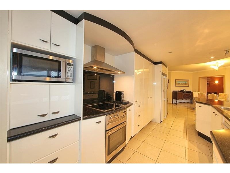 Avenell Heights QLD 4670