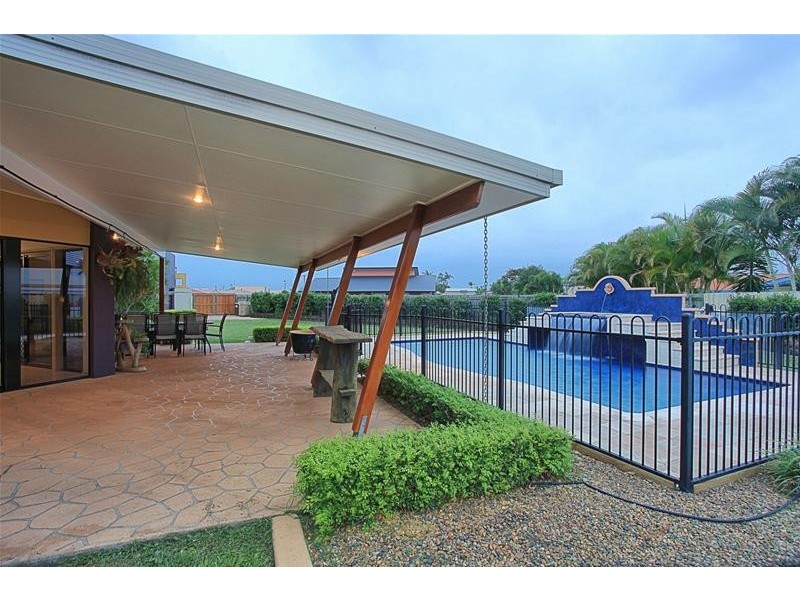 Avenell Heights QLD 4670