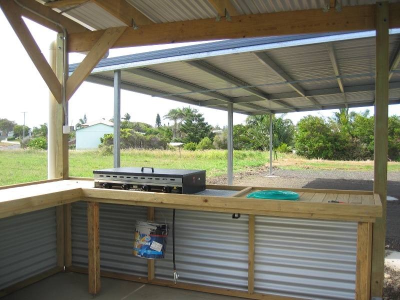 22 Lihs Street, Elliott Heads QLD 4670