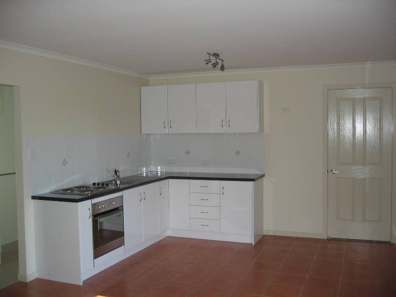 22 Lihs Street, Elliott Heads QLD 4670