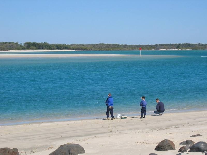 22 Lihs Street, Elliott Heads QLD 4670