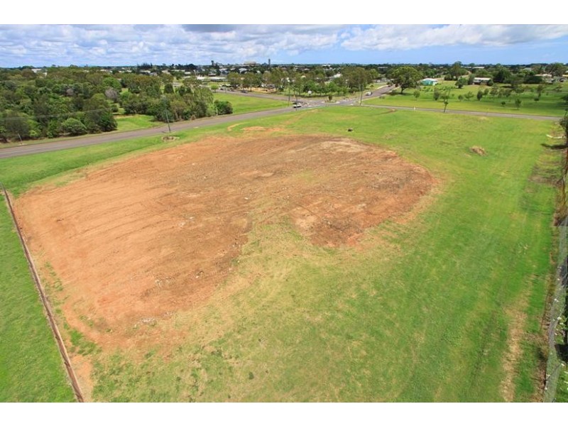 98 Scotland Street, Bundaberg East QLD 4670