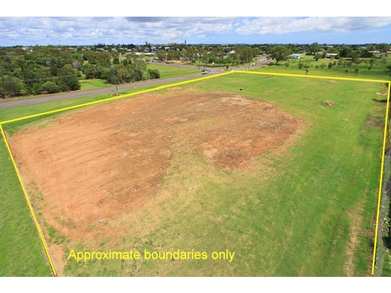 98 Scotland Street, Bundaberg East QLD 4670