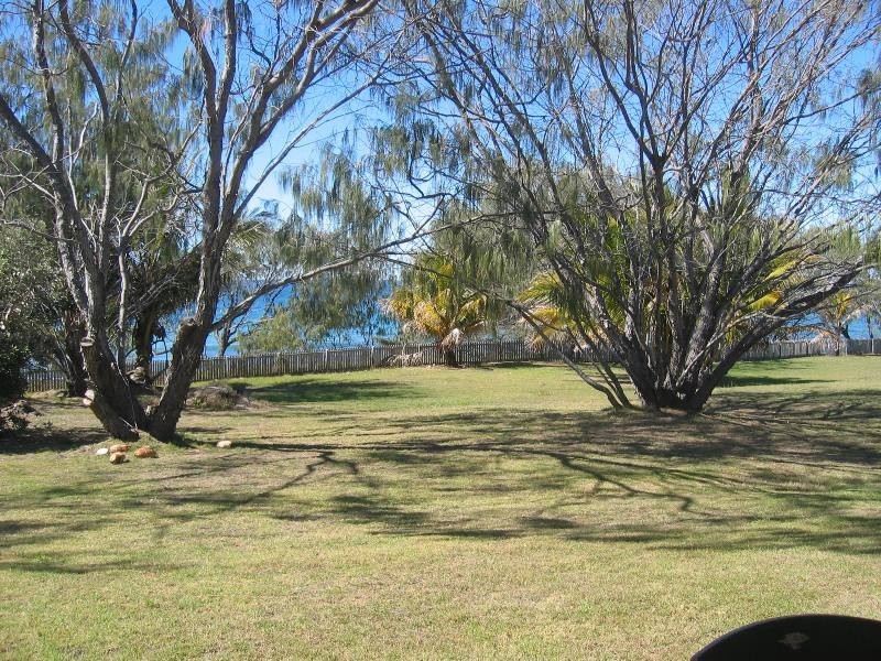 2 Chantelle Circuit, Coral Cove QLD 4670