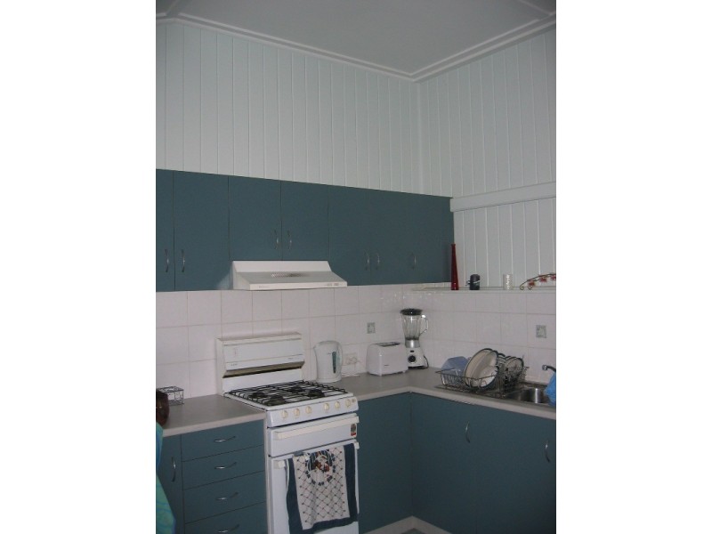 2/1 Branyan Street, Bundaberg West QLD 4670