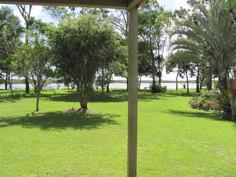 2 Colonial Court, Winfield QLD 4670