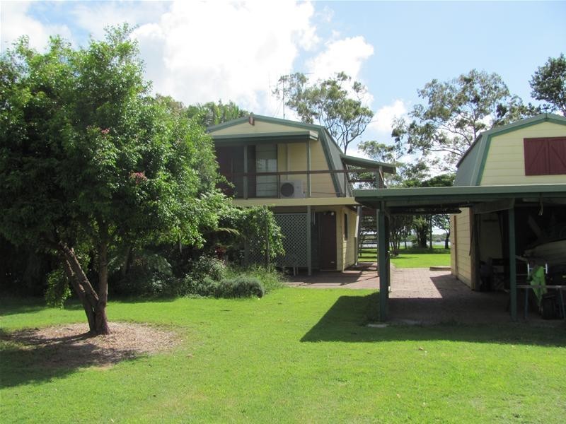 2 Colonial Court, Winfield QLD 4670