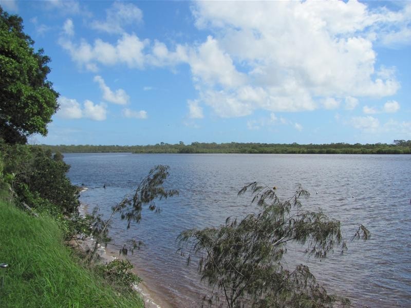 2 Colonial Court, Winfield QLD 4670
