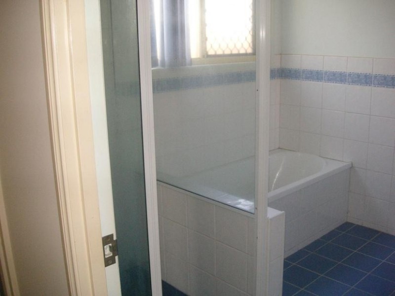 24 Pettigrew Drive, Bundaberg East QLD 4670