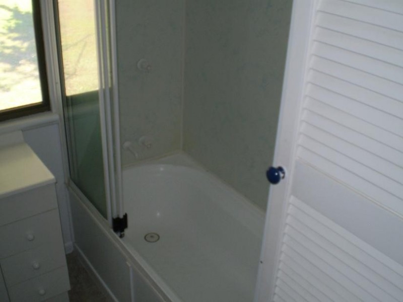 11 Dexter Street, Svensson Heights QLD 4670