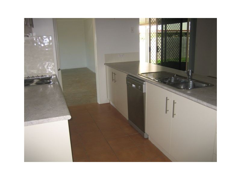 9 Amaroo Crescent, Innes Park QLD 4670