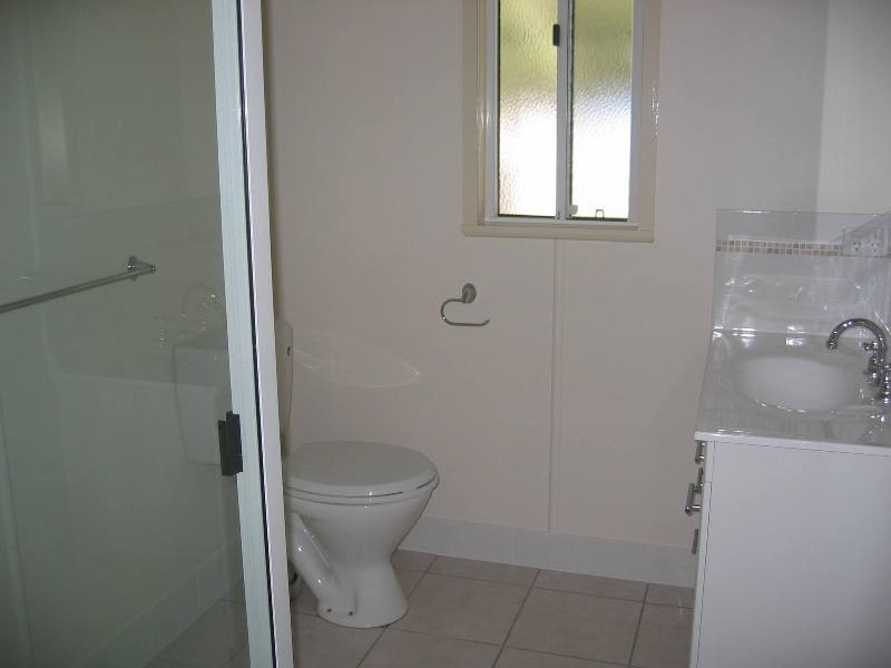 2 MacLeod Street, Bundaberg West QLD 4670