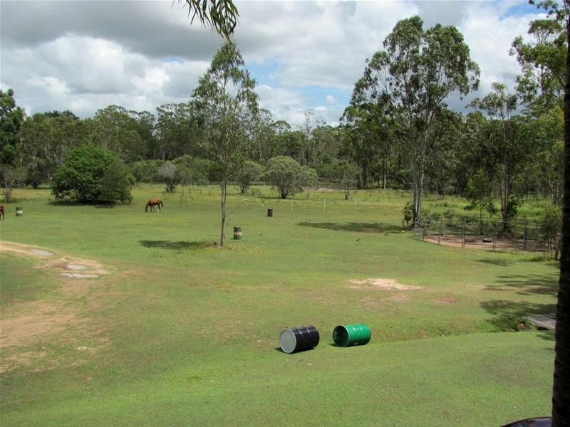 211 Coast Road, Baffle Creek QLD 4674