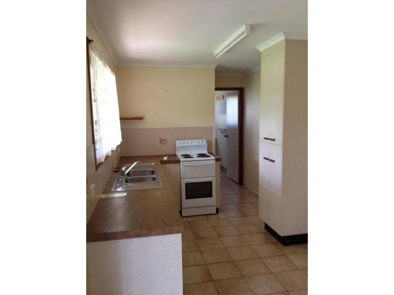 36 Heaps Street, Avenell Heights QLD 4670