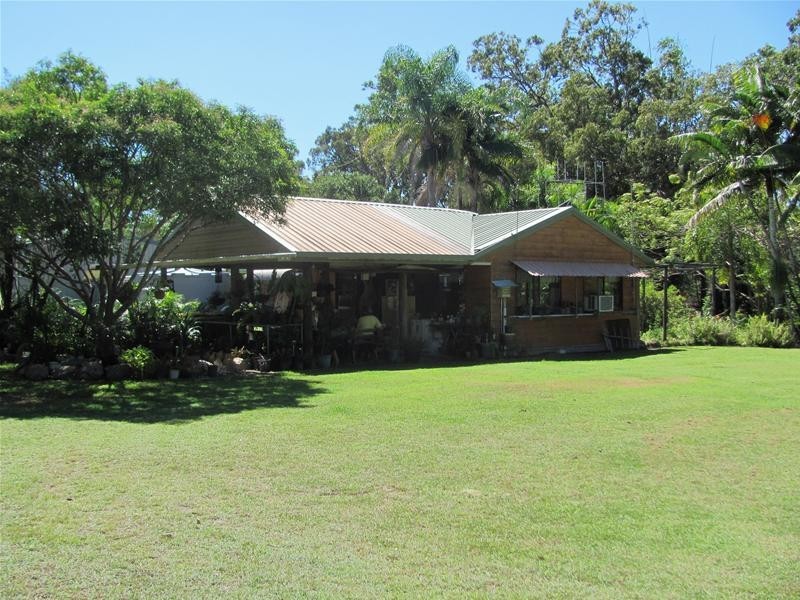 296 Lindy Drive, Rules Beach QLD 4674