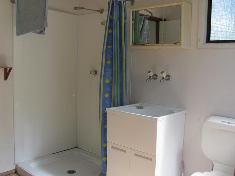 296 Lindy Drive, Rules Beach QLD 4674