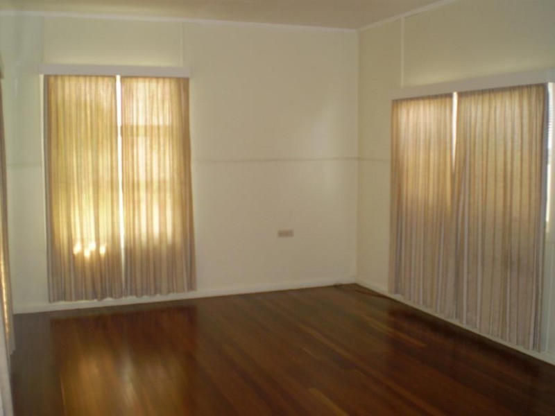 8 Milliken Street, Kepnock QLD 4670