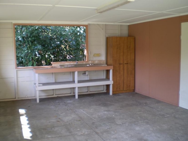 8 Milliken Street, Kepnock QLD 4670