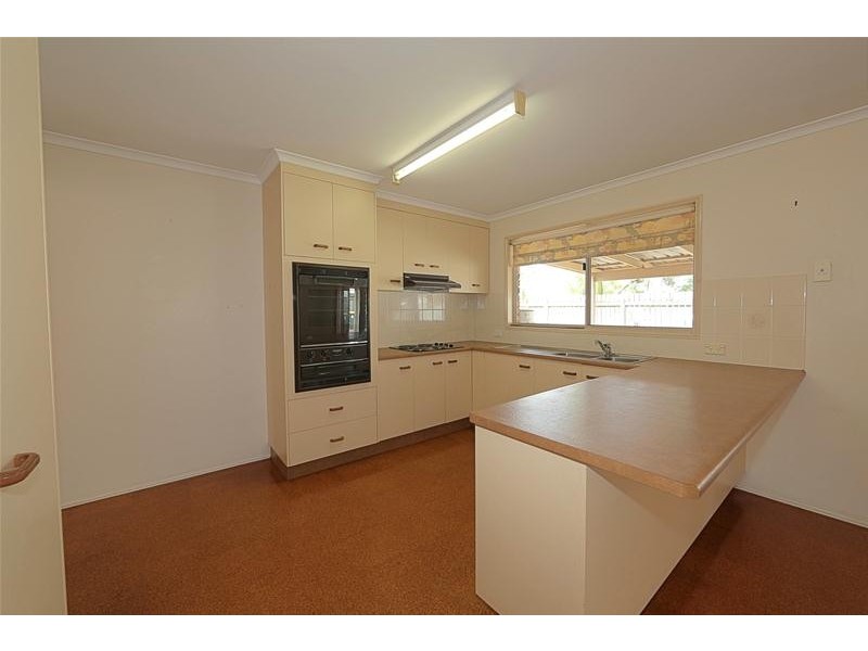 4 Berghofer Drive, Kepnock QLD 4670