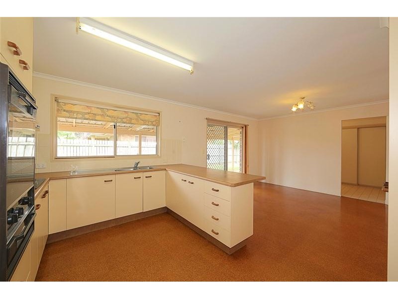 4 Berghofer Drive, Kepnock QLD 4670