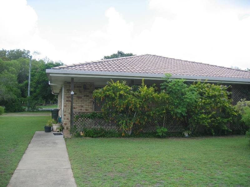 1 Club Avenue, Moore Park Beach QLD 4670