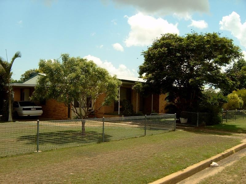 6 Richards Street, Svensson Heights QLD 4670