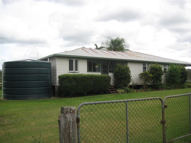 Sharon QLD 4670