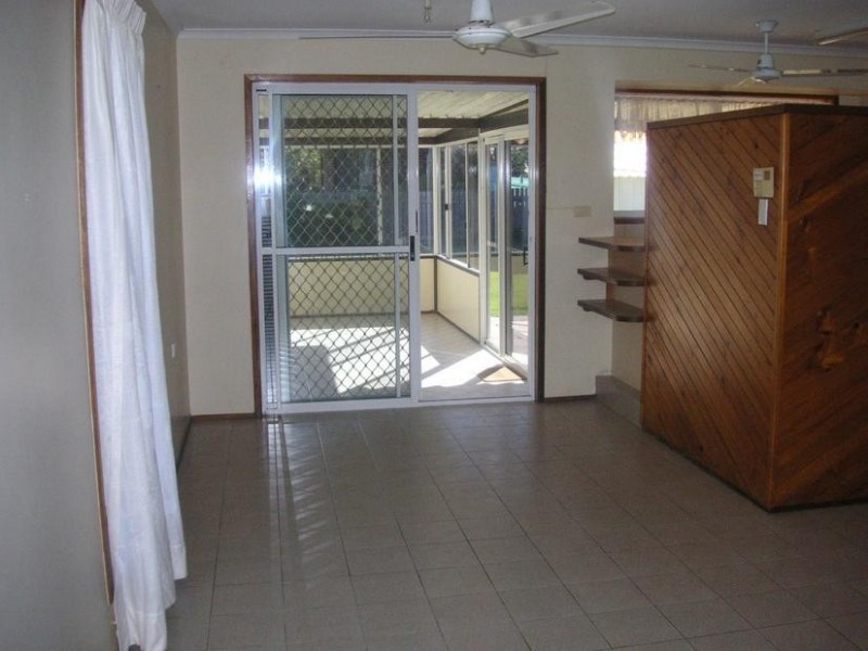 94 The Esplanade, Elliott Heads QLD 4670