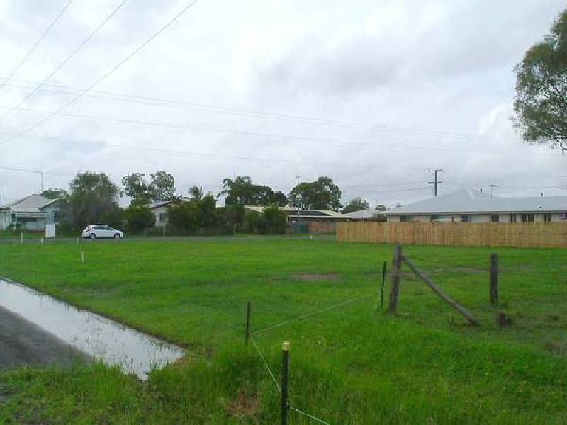 37 Loeskow Street, Bundaberg QLD 4670