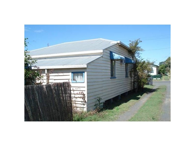 13 Lamb Street, Bundaberg QLD 4670