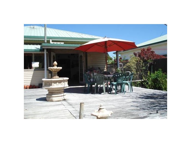 15 Theodore Street, Bundaberg QLD 4670