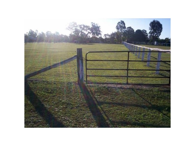 Sharon QLD 4670