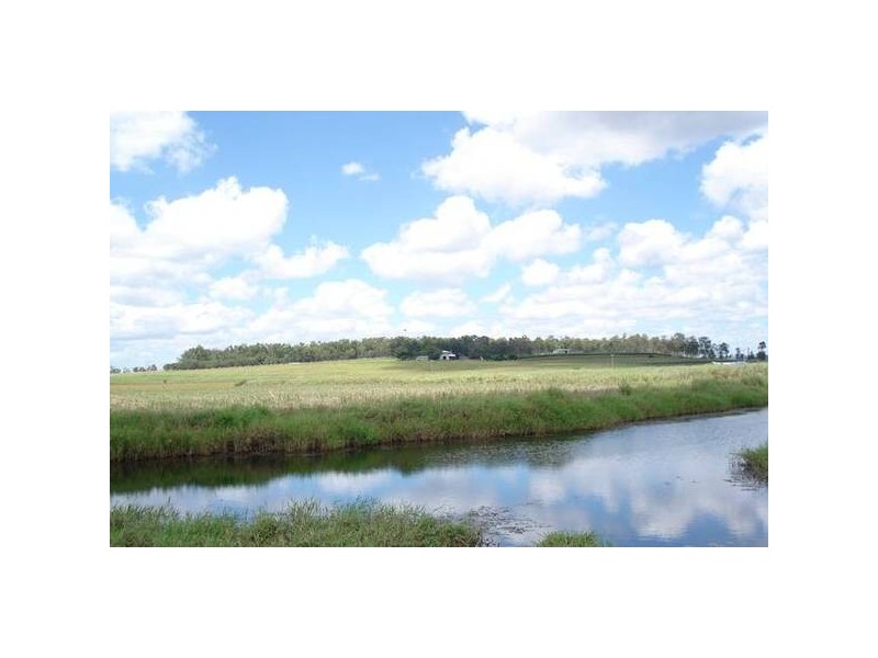 Redhill Farms QLD 4671