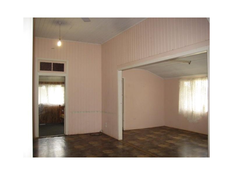 Sharon QLD 4670