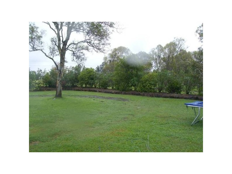 Innes Park QLD 4670