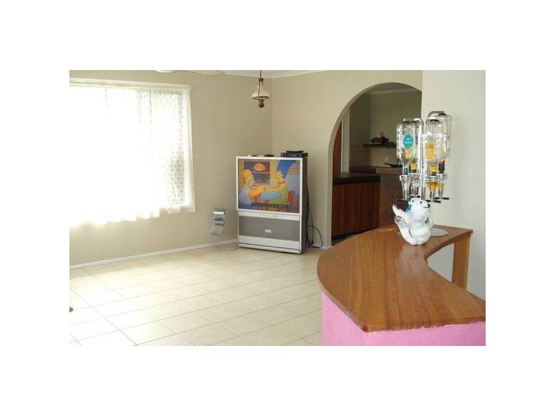 27 Pizzey Street, Bundaberg QLD 4670