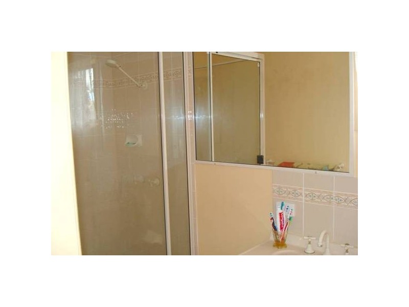 27 Pizzey Street, Bundaberg QLD 4670