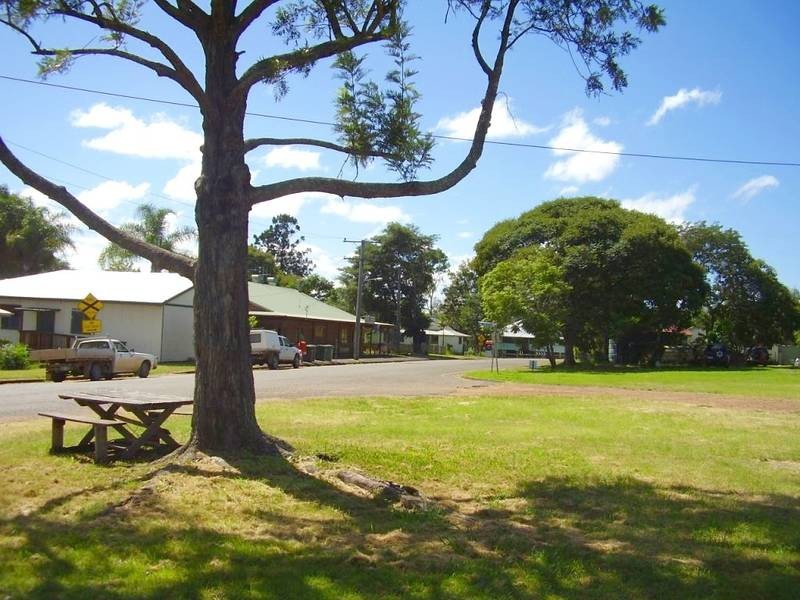 Lowmead QLD 4676