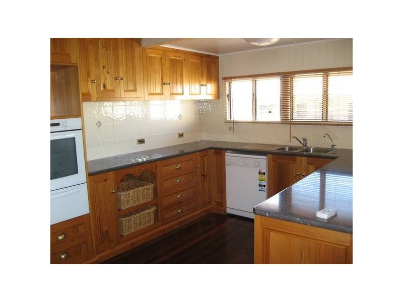 Innes Park QLD 4670