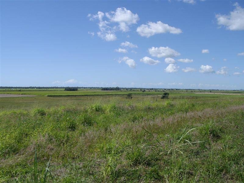 Moore Park Beach QLD 4670