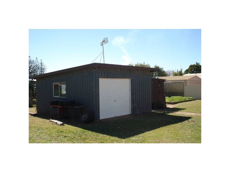 Avenell Heights QLD 4670