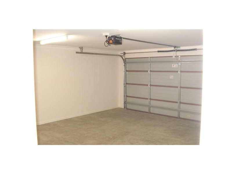 Avenell Heights QLD 4670